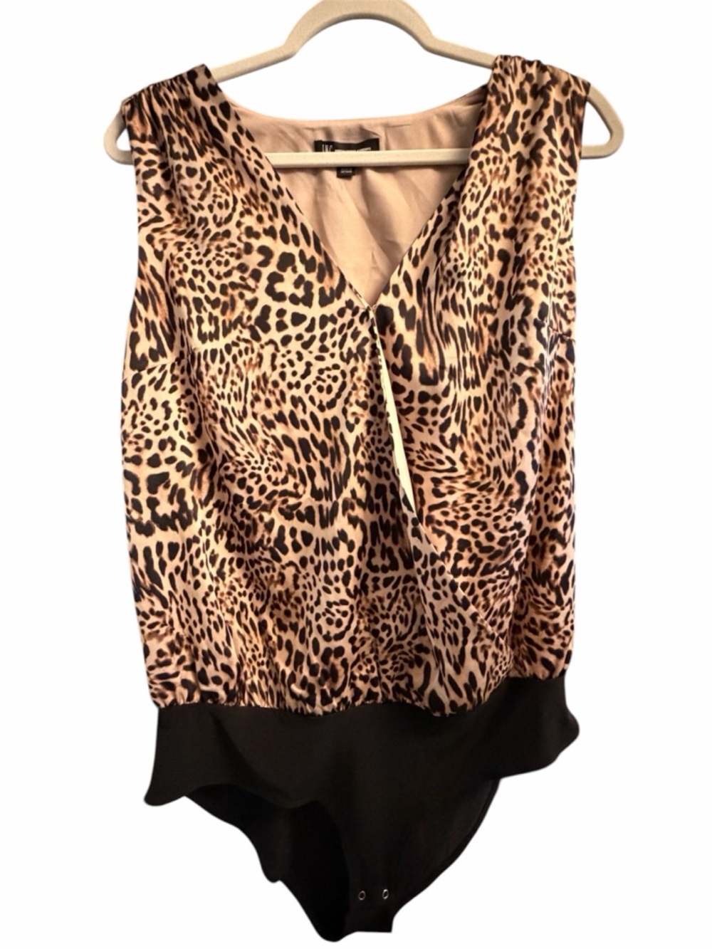 INC International Concepts Leopard Print V-Neck Bodysuit - NWT - size L